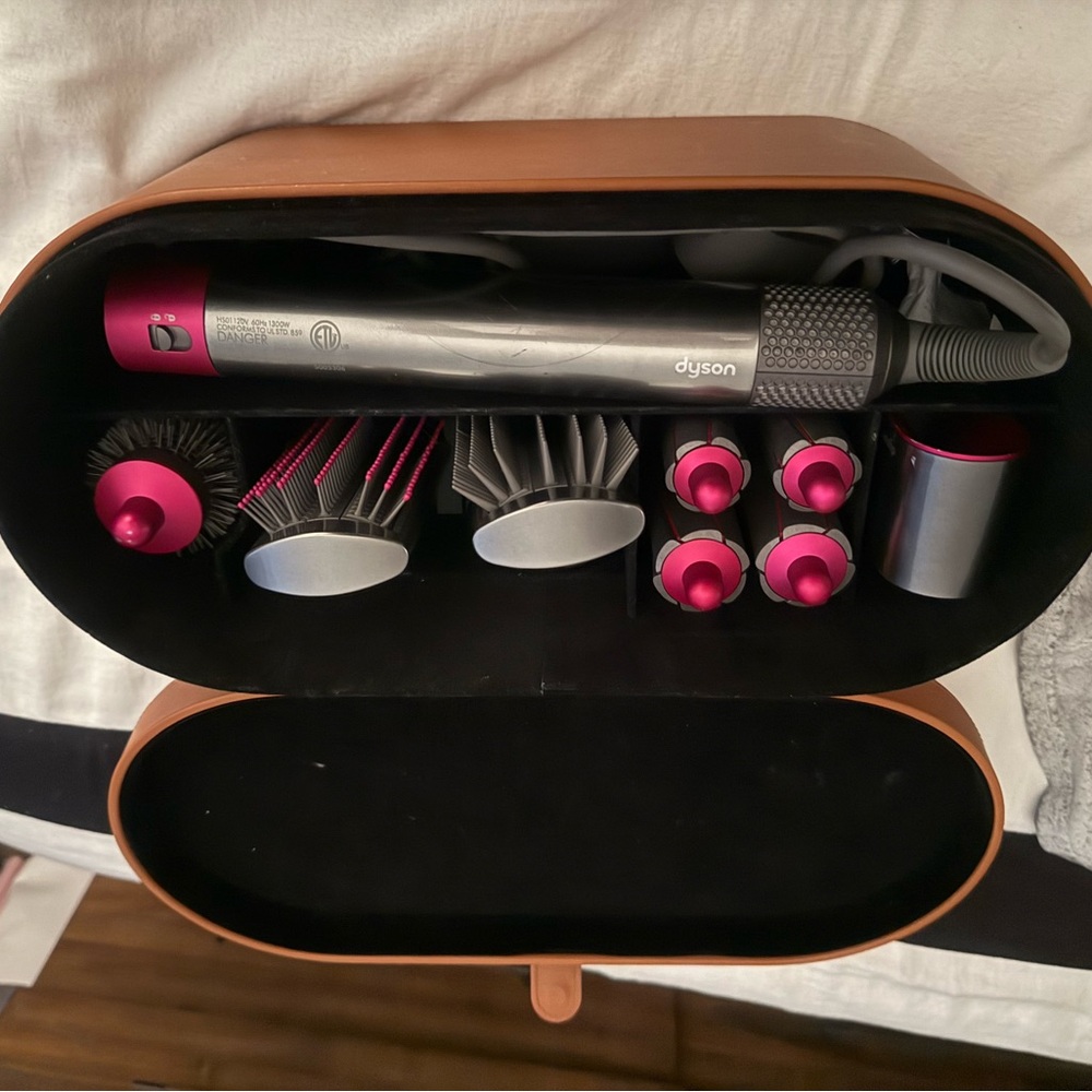 Dyson Air Wrap
